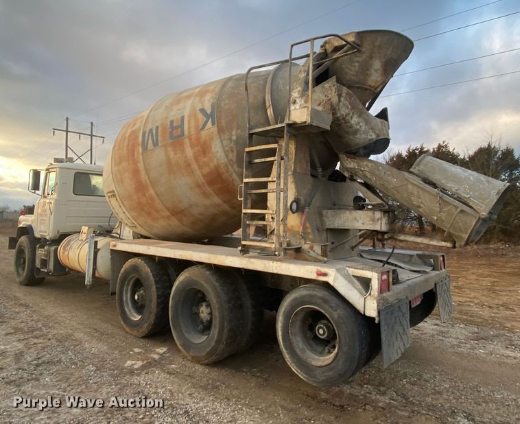 image for item DM2776 1993 Mack DM690S  ready mix truck