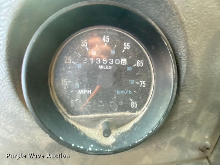 image for item DM2776 1993 Mack DM690S  ready mix truck