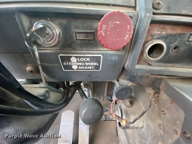 image for item DM2776 1993 Mack DM690S  ready mix truck