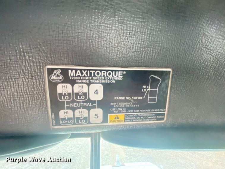 image for item DM2776 1993 Mack DM690S  ready mix truck