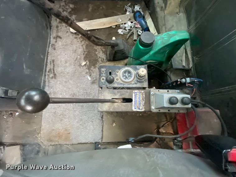 image for item DM2776 1993 Mack DM690S  ready mix truck