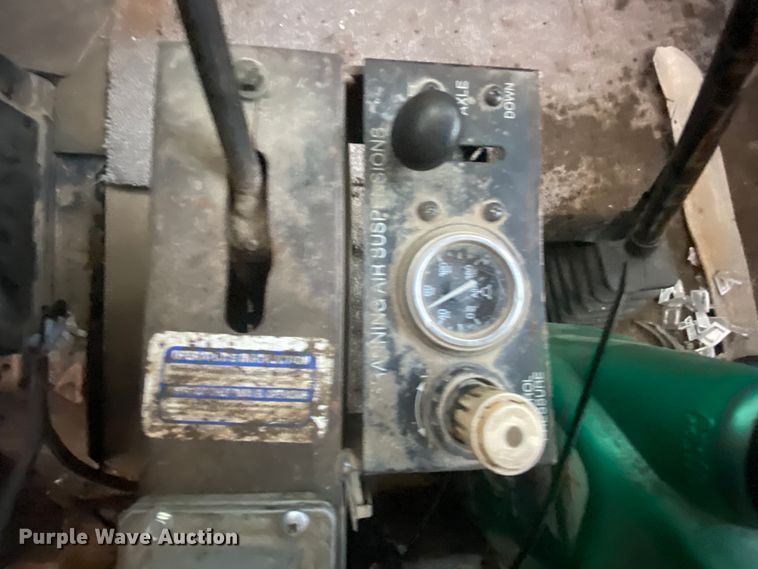 image for item DM2776 1993 Mack DM690S  ready mix truck