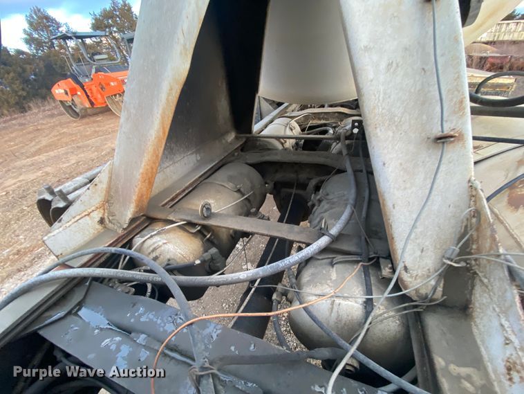 image for item DM2776 1993 Mack DM690S  ready mix truck