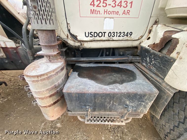 image for item DM2776 1993 Mack DM690S  ready mix truck