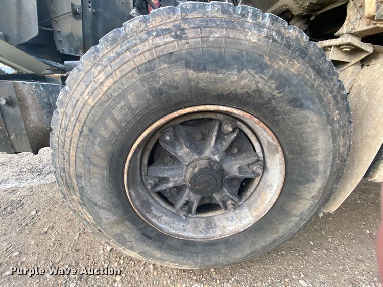 image for item DM2776 1993 Mack DM690S  ready mix truck