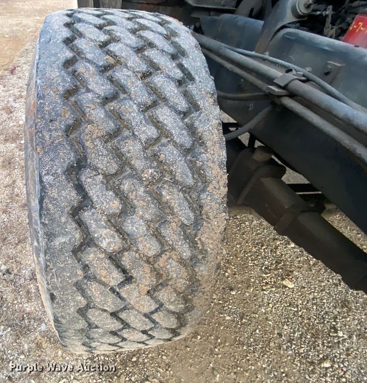 image for item DM2776 1993 Mack DM690S  ready mix truck