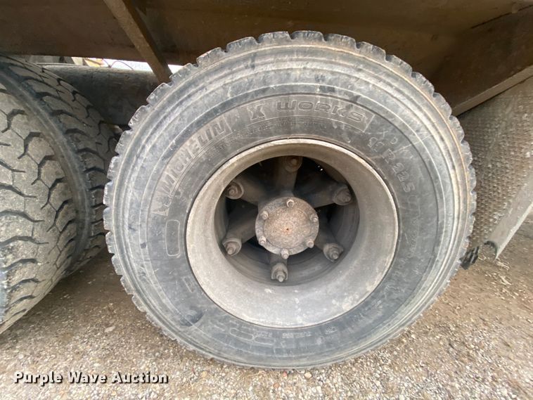 image for item DM2776 1993 Mack DM690S  ready mix truck