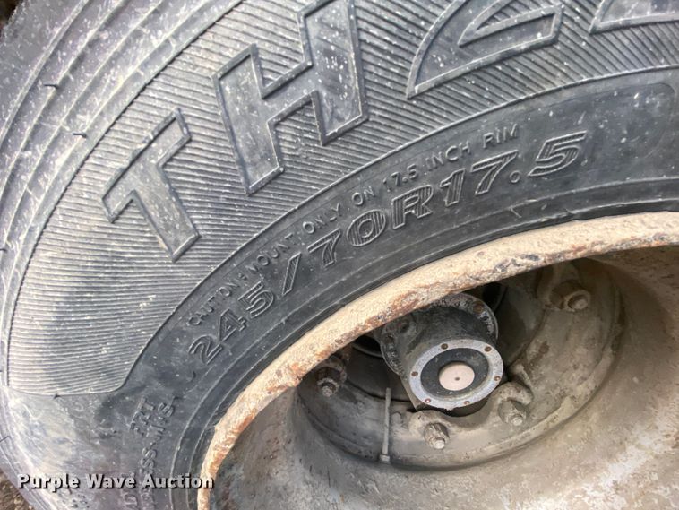 image for item DM2776 1993 Mack DM690S  ready mix truck