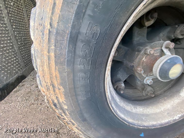 image for item DM2776 1993 Mack DM690S  ready mix truck