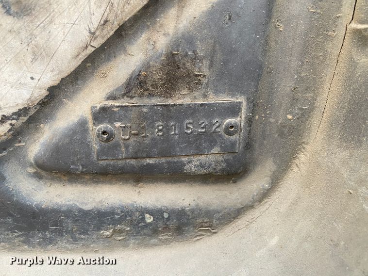 image for item DM2776 1993 Mack DM690S  ready mix truck