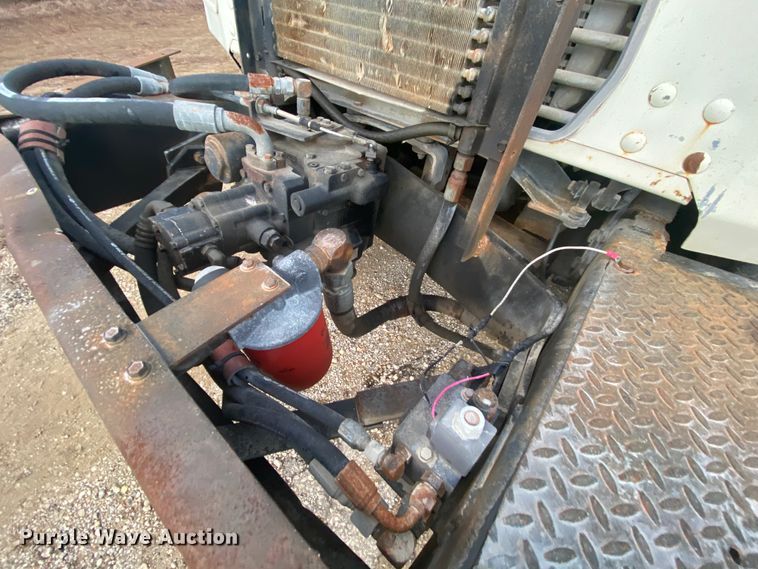 image for item DM2776 1993 Mack DM690S  ready mix truck