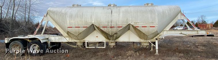 image for item DM2778 1974 Fruehauf pneumatic dry bulk trailer