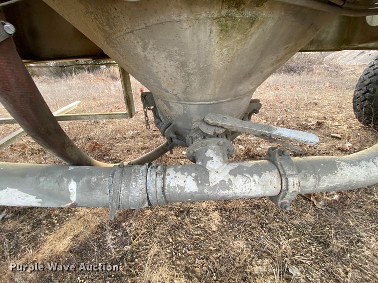 image for item DM2778 1974 Fruehauf pneumatic dry bulk trailer