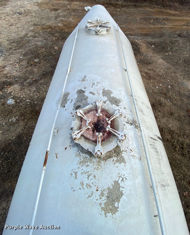 image for item DM2778 1974 Fruehauf pneumatic dry bulk trailer