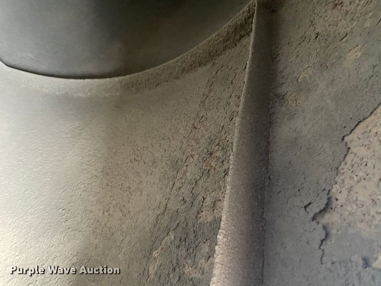 image for item DM2778 1974 Fruehauf pneumatic dry bulk trailer