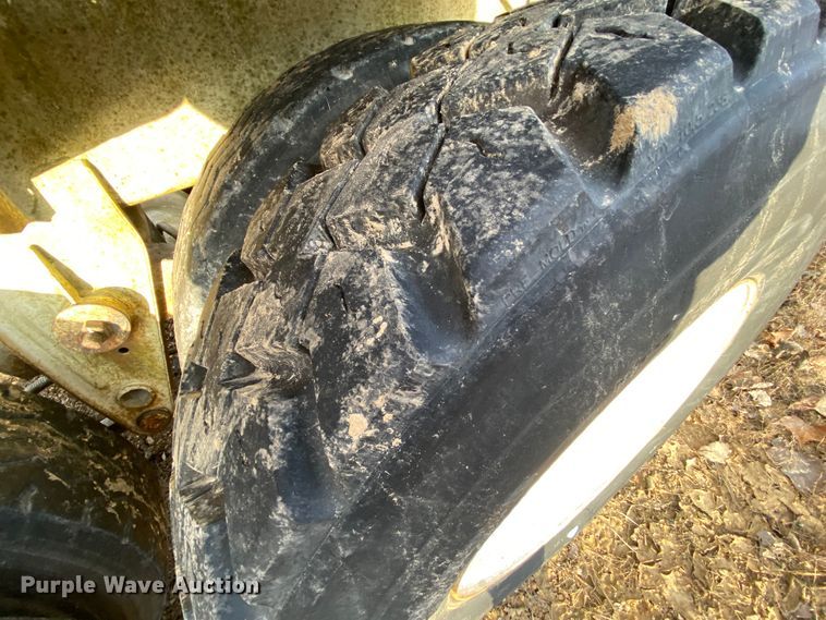 image for item DM2778 1974 Fruehauf pneumatic dry bulk trailer