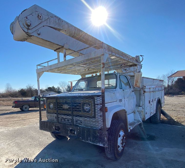 image for item DM2783 1984 Chevrolet C70  bucket truck