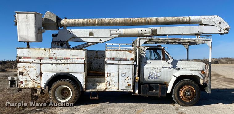 image for item DM2783 1984 Chevrolet C70  bucket truck