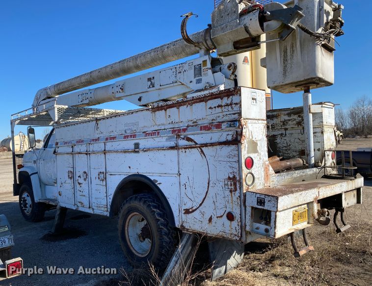 image for item DM2783 1984 Chevrolet C70  bucket truck