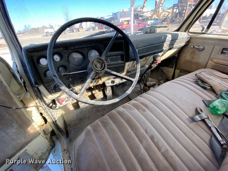 image for item DM2783 1984 Chevrolet C70  bucket truck