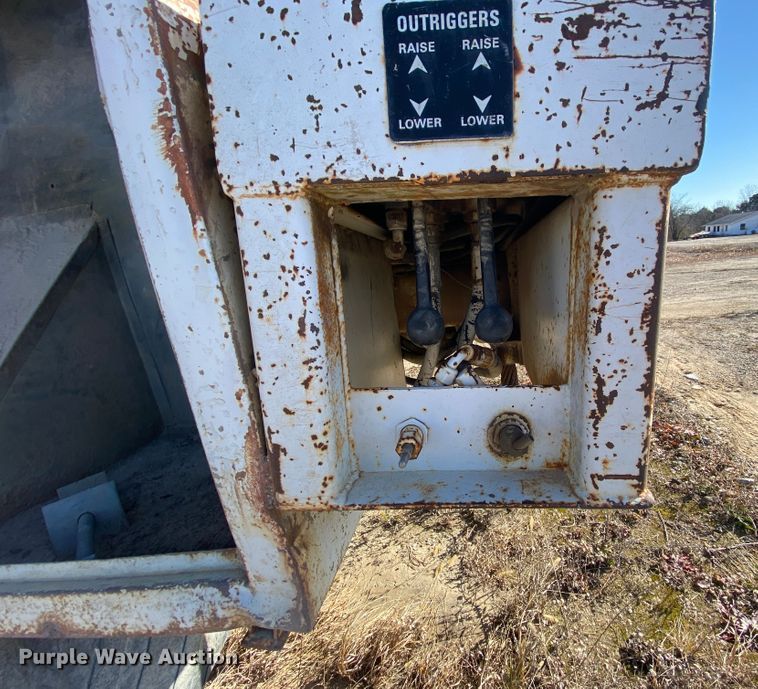 image for item DM2783 1984 Chevrolet C70  bucket truck