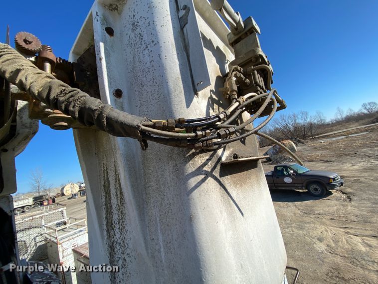 image for item DM2783 1984 Chevrolet C70  bucket truck