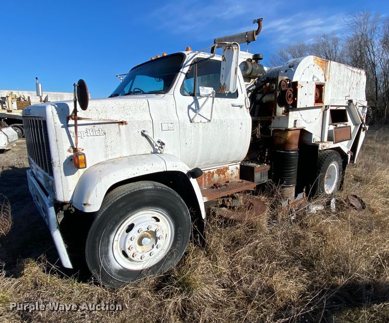 image for item DM2786 1986 GMC TopKick C7000  street sweeper truck