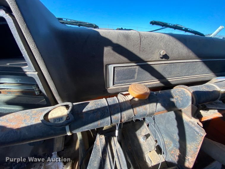 image for item DM2786 1986 GMC TopKick C7000  street sweeper truck