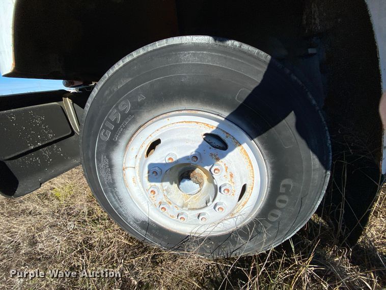 image for item DM2786 1986 GMC TopKick C7000  street sweeper truck