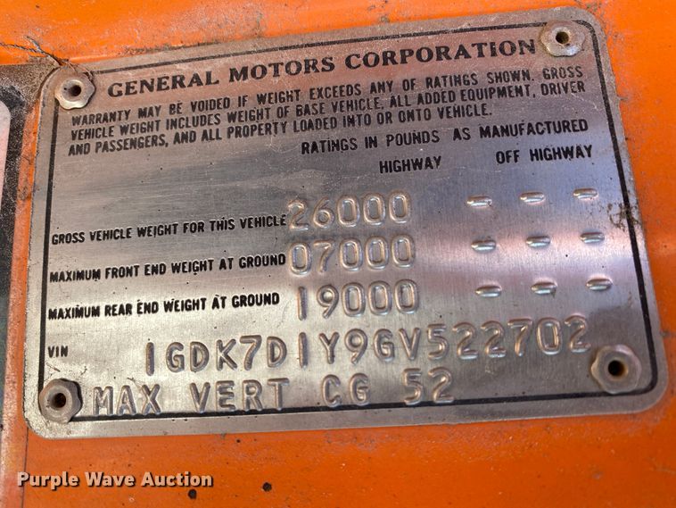 image for item DM2786 1986 GMC TopKick C7000  street sweeper truck