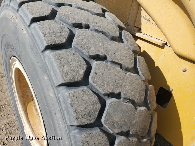 image for item EY9606 2011 Caterpillar 930H  high lift wheel loader