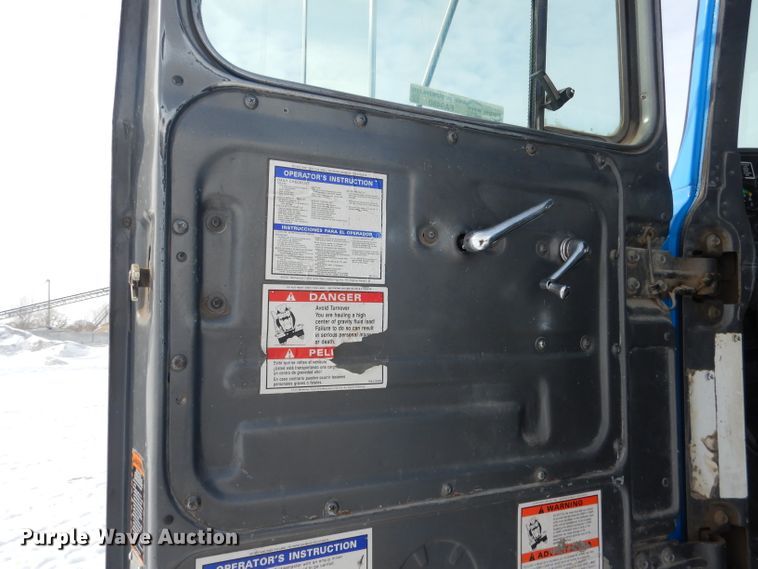 image for item FA9480 1997 Mack RD600  ready mix truck