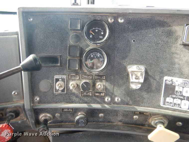 image for item FA9480 1997 Mack RD600  ready mix truck