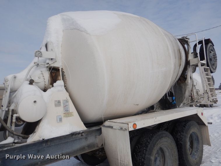 image for item FA9480 1997 Mack RD600  ready mix truck