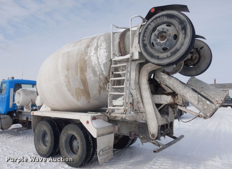 image for item FA9480 1997 Mack RD600  ready mix truck