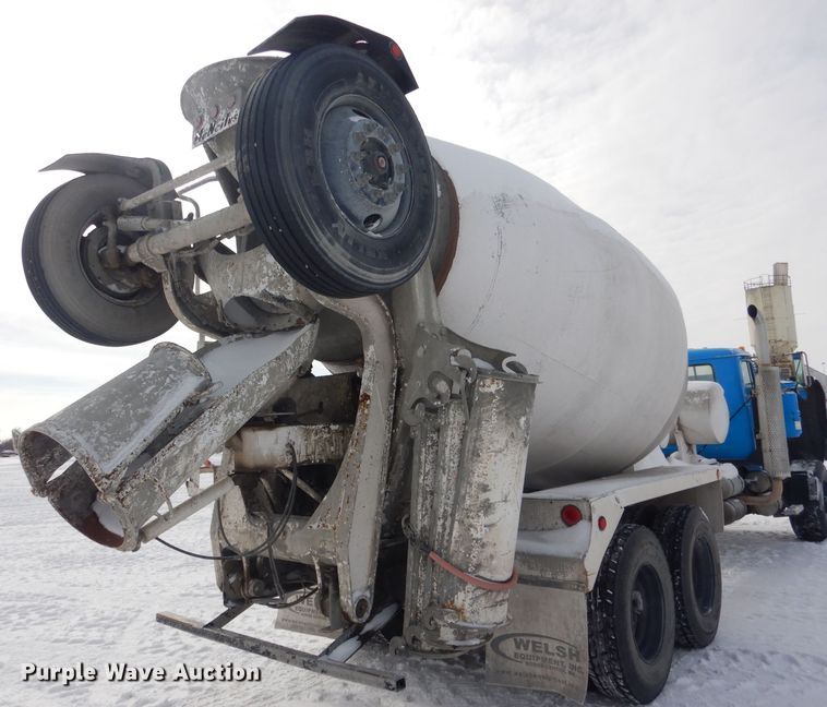 image for item FA9480 1997 Mack RD600  ready mix truck