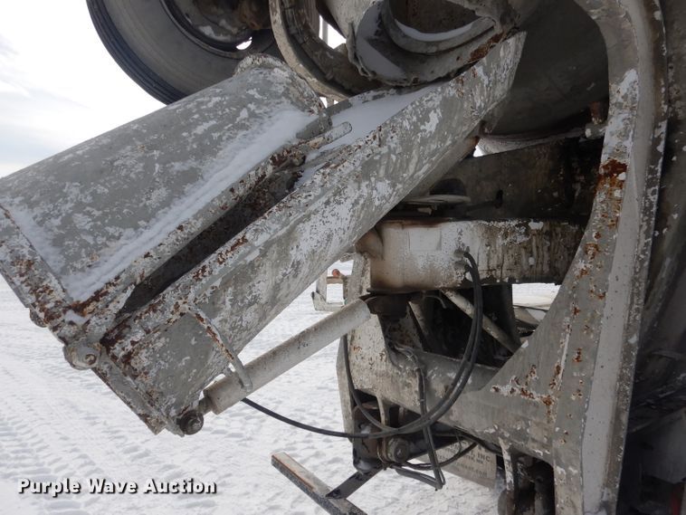 image for item FA9480 1997 Mack RD600  ready mix truck