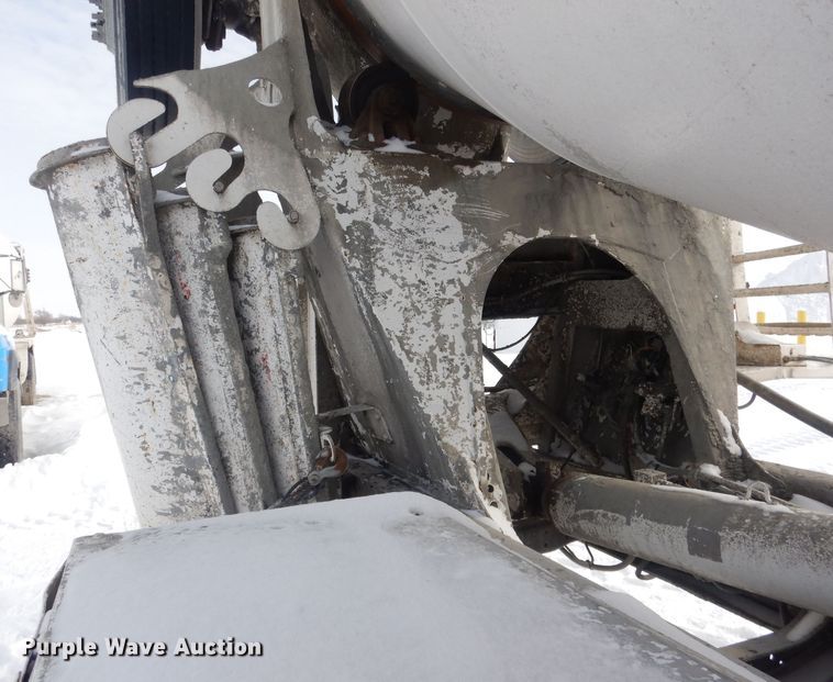 image for item FA9480 1997 Mack RD600  ready mix truck