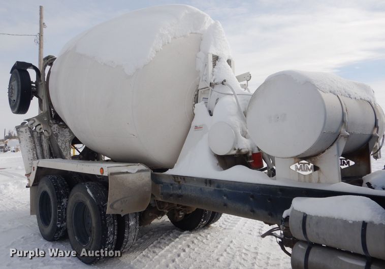 image for item FA9480 1997 Mack RD600  ready mix truck