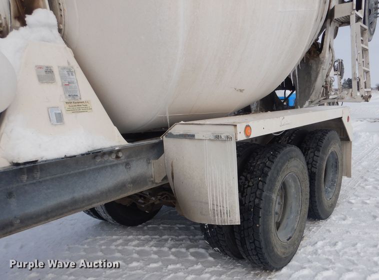 image for item FA9480 1997 Mack RD600  ready mix truck