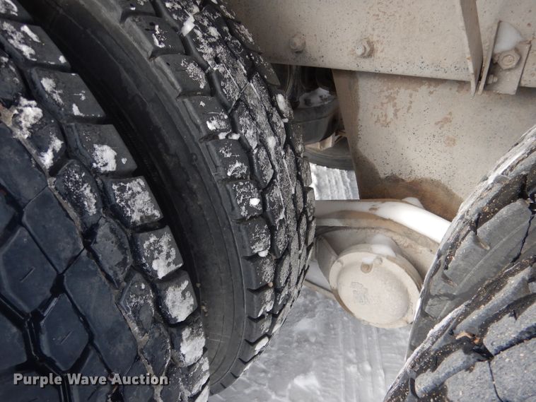 image for item FA9480 1997 Mack RD600  ready mix truck