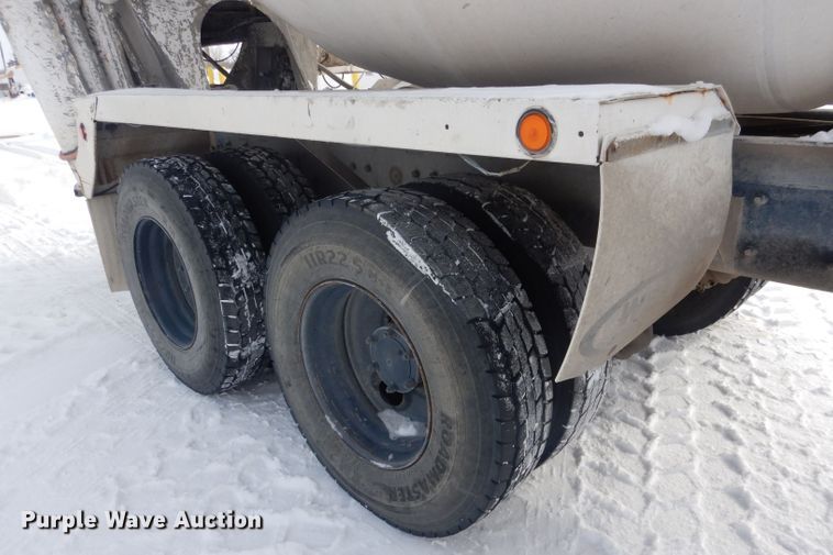 image for item FA9480 1997 Mack RD600  ready mix truck