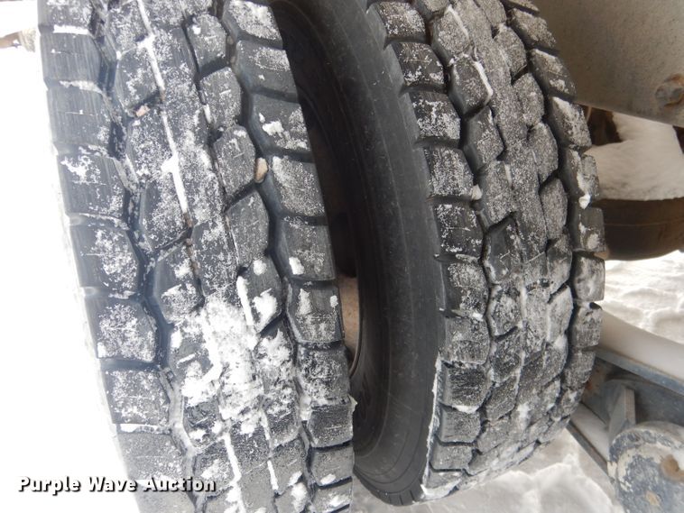 image for item FA9480 1997 Mack RD600  ready mix truck