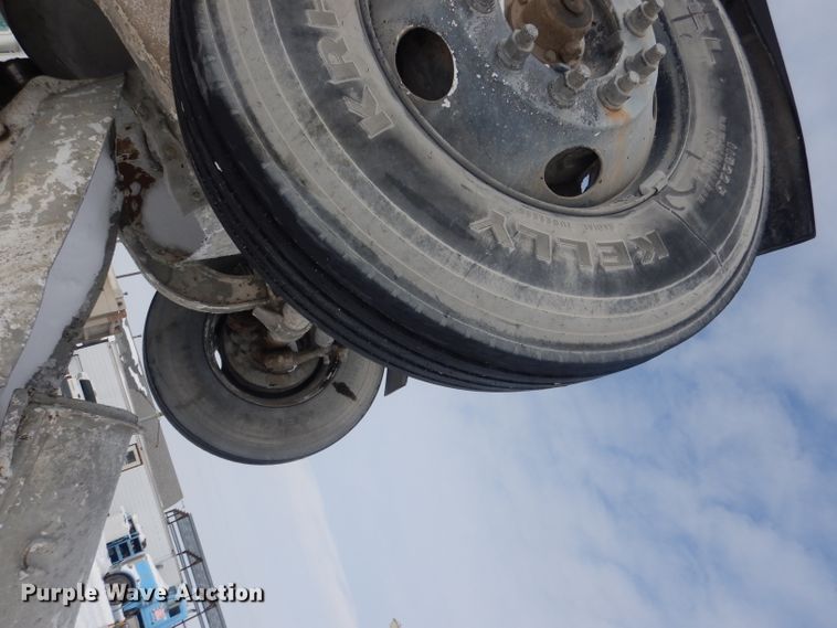 image for item FA9480 1997 Mack RD600  ready mix truck