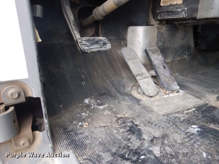 image for item FA9481 1994 Mack RD600  dump truck