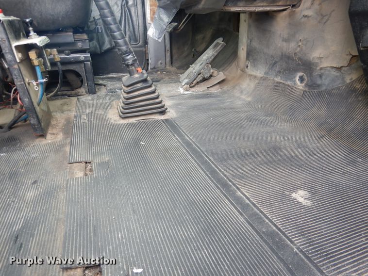 image for item FA9481 1994 Mack RD600  dump truck