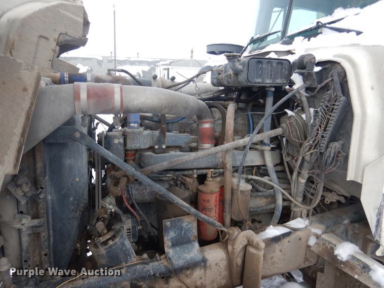 image for item FA9481 1994 Mack RD600  dump truck