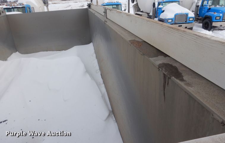 image for item FA9481 1994 Mack RD600  dump truck