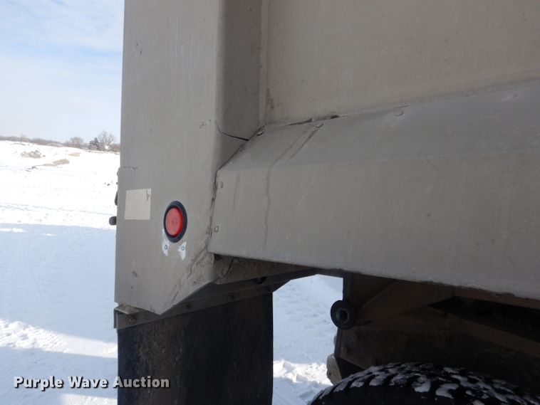 image for item FA9481 1994 Mack RD600  dump truck