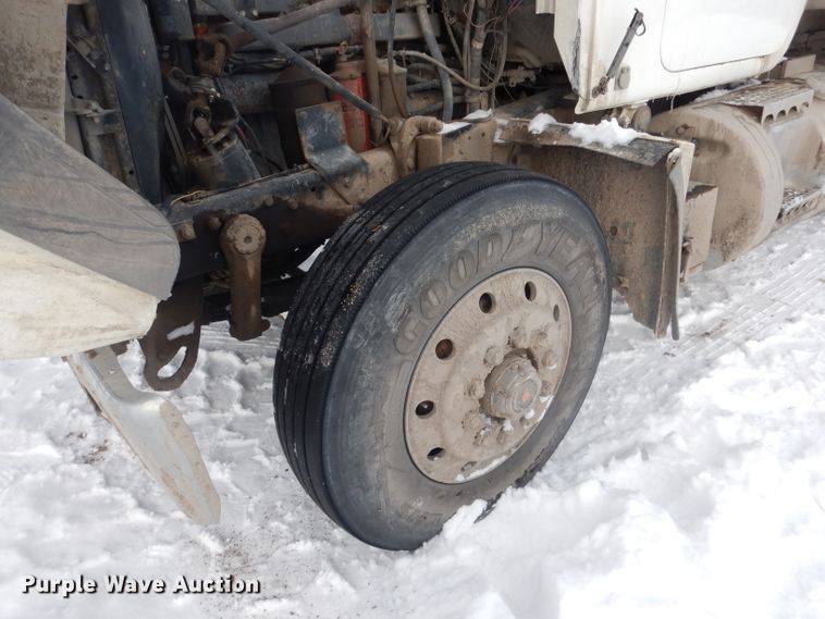 image for item FA9481 1994 Mack RD600  dump truck